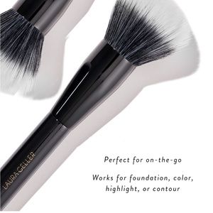 Laura Geller Full Face Powder Brush